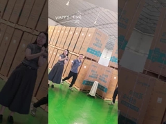 Os clientes visitaram a nossa fábrica